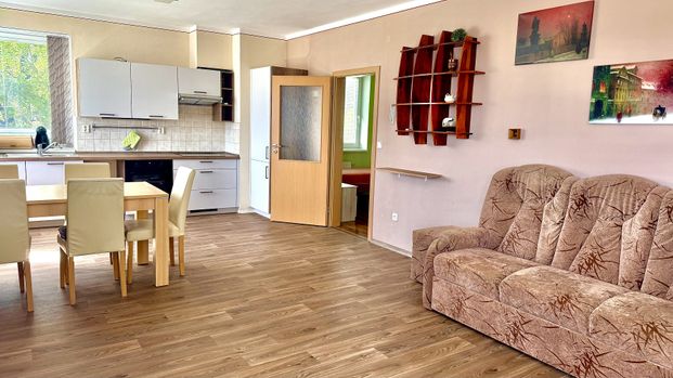 Pronájem bytu 4+kk 99 m² - Photo 1