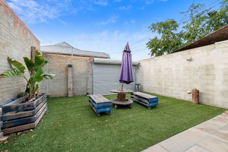 31 South Crescent, Northcote. - Photo 5