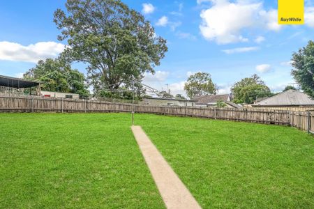 TWO BEDROOM HOME IN HEART OF ST MARYS!!! - Photo 2