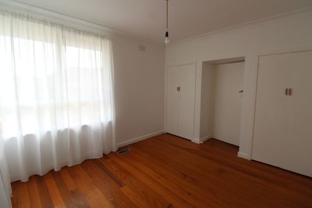 Stylish & Light-Filled Home - Photo 5