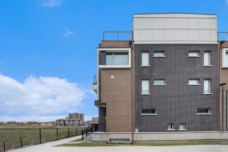 For Lease - 523 Ozawa Private, Manor Park - Cardinal Glen and Area, Ontario - Photo 5