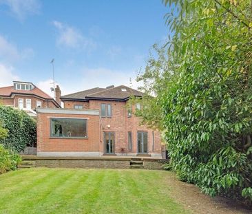 5 Bedroom Detached To Let - Photo 5