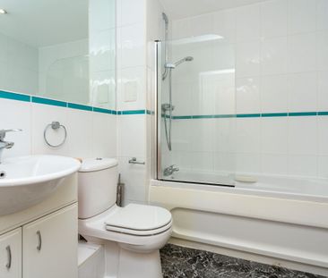 2 bedroom apartment to rent Centrium, Station Approach, Woking, GU22 - Photo 3