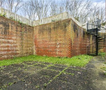 Guildford Park Avenue, Guildford, Surrey, GU2 7NN - Photo 4