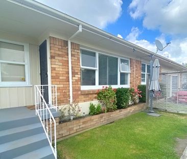 Lovely 2 Bedroom unit in Hamilton East - Photo 6