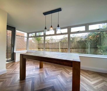 5 bedroom terraced house to rent - Photo 4