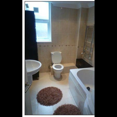 1 Bed Flat, Wandsworth, SW11 - Photo 4