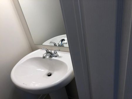 For Lease - 20 Westmeath Lane Unit# 2329, Markham, Ontario - Photo 4