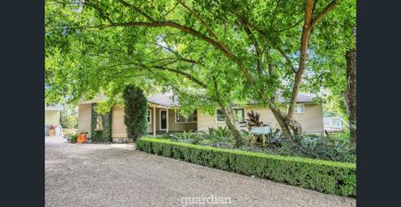 Cosy leafy setting in Galston - Photo 2