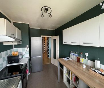 Un appartement de 107 m² avec trois chambre dans une résidence calme - Photo 2