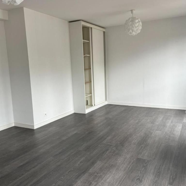 APPARTEMENT - LAVAL - Photo 1