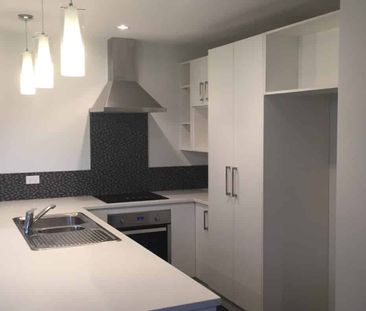 Easy Living for family & pets - Photo 1