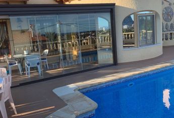 Villa for rent with 3 bedrooms and pool in Calpe for the winter season.