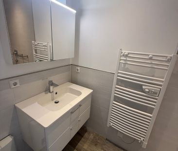 * Sehr schöne 2,5-Zimmerwohnung mit hochwertiger EBK * große Dachte... - Photo 5