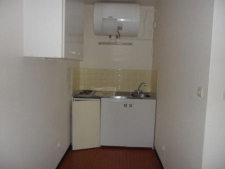 Location Appartement 1 pièce 27m² ORLEANS 45100 - Photo 3