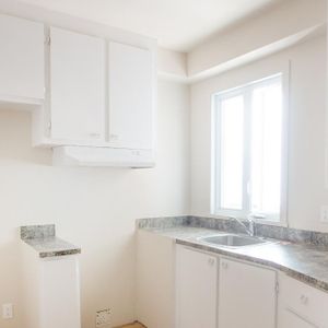 4 1/2 | occupation 1er juillet | Quartier Montcalm - Photo 2