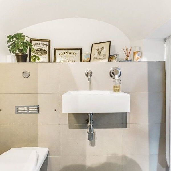 2 Bedroom Flat To Let - Photo 1