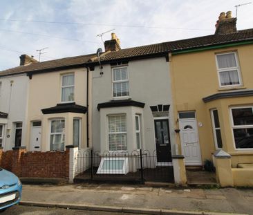 4 bedroom terraced house to rent - Photo 5