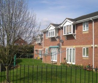 2 Bed - Westminster Court, Old Heath - Photo 1