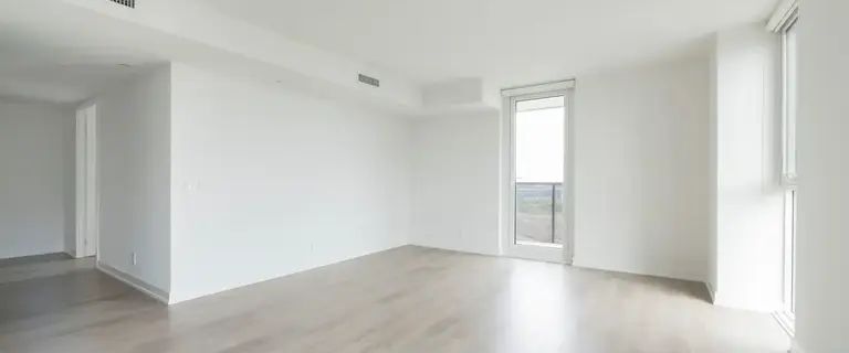 Tippett Park | 18 Tretti Way, Toronto - Photo 1