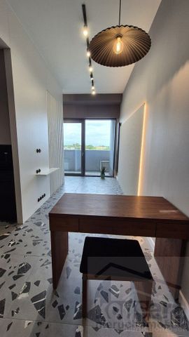 Kawalerka w Hanza Tower, balkon, basen - Photo 2
