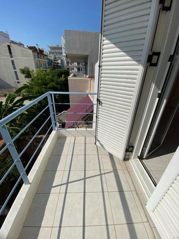 Studio/Γκαρσονιέρα για ενοικίαση Παντοκράτορος - Αρχαίο Ωδείο (Πάτρα) - Photo 4