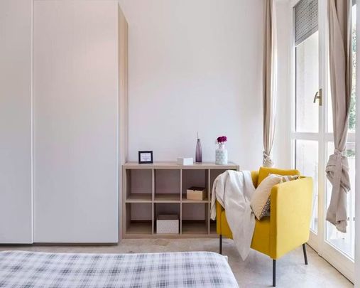 Via dei Mandorli, Cesano Boscone, Lombardy 20090 - Photo 1