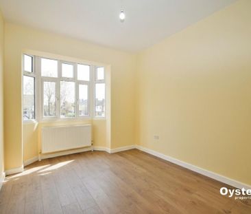 3 bedroom flat to rent - Photo 2