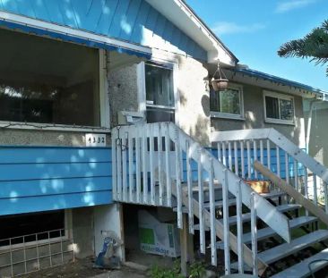 Large Backyard with three Bedrooms Main floor | 4332 - 73 Street N.... - Photo 1