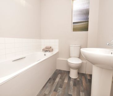 Studio Flat to rent - Ethelbert Road, Bromley, BR1 - Photo 4