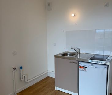 Location Appartement 1 pièce 28m² - Photo 2