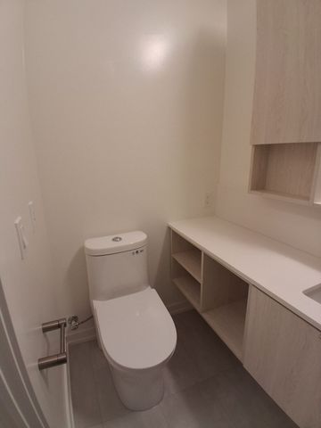 For Lease - 110 broadway Avenue Unit# 716, Toronto, Ontario - Photo 3