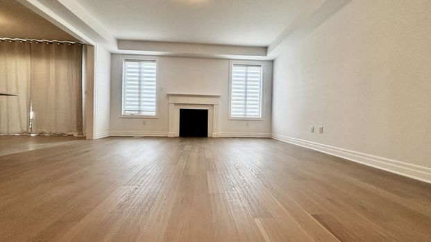 For Lease - 712 Newlove Street, Innisfil, Ontario - Photo 1