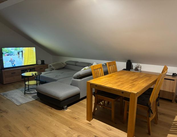 Neu renovierte 2 Zimmer DG Wohnung in 94078 Freyung zu vermieten - Foto 1