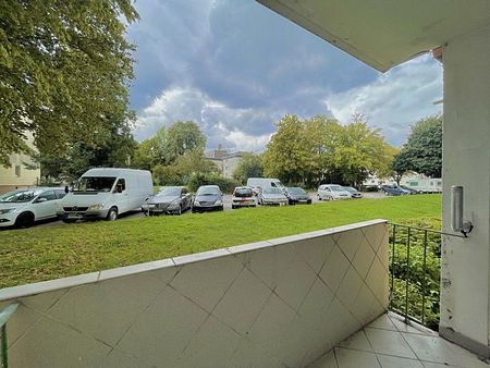 Große 79 m² 3-Zi.-Wohnung im Erdgeschoss mit Balkon! - Foto 3