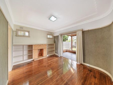 Light, Bright & Spacious Home - Available Now - Photo 3