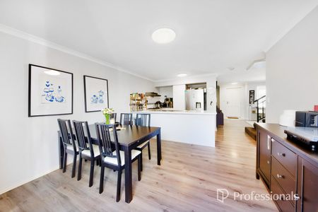 Spacious and Stylish Townhouse in the Heart of Dianella - Photo 5