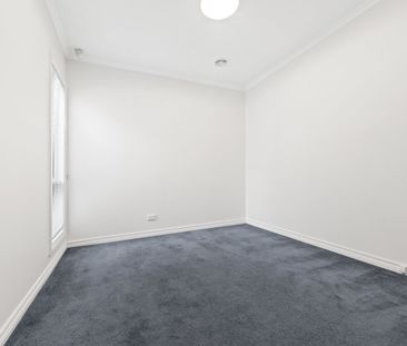 70 Rim Cross Drive, Keilor East VIC 3033 - Photo 3