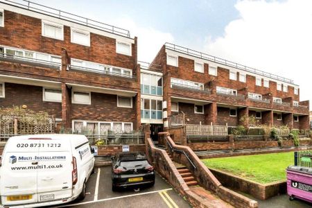 3 bedroom maisonette to rent - Photo 3