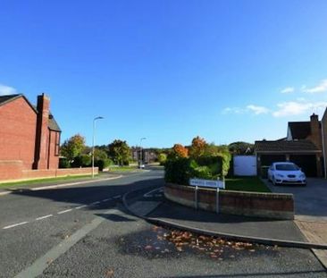 Terraced House to rent on - Photo 1