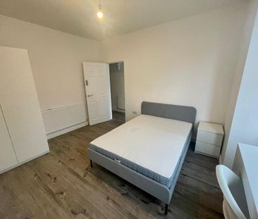 4 bedroom house share to rent - Photo 4