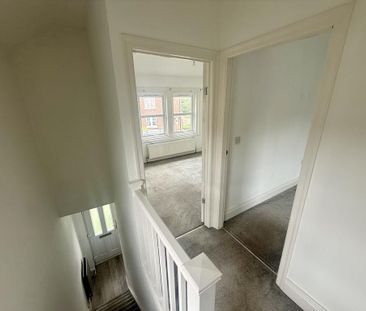 2 bedroom semi-detached house to rent - Photo 6