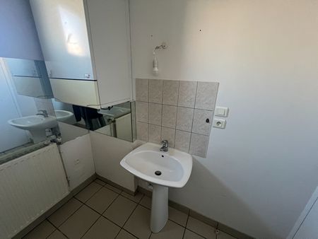 Location Appartement 3 pièces 74m² - Photo 5