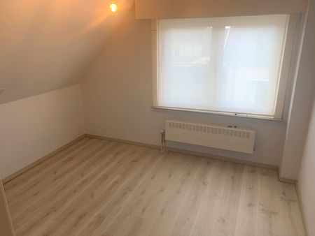 Ruime halfopen bebouwing met tuin en garage! - Photo 5