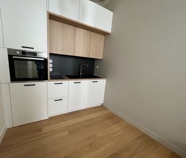 Location Appartement 2 pièces 30m² LA ROCHELLE 17000 - Photo 3