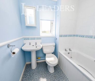 2 bedroom terraced house to rent - Photo 2