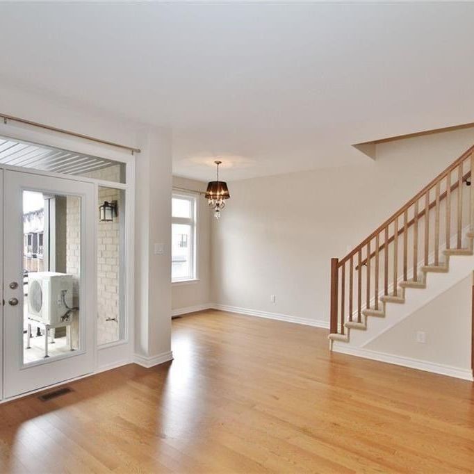 For Lease - 110 Stockholm Private, Blossom Park - Airport and Area, Ontario - Photo 1