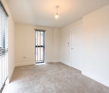 385 Cowley Road, Oxford, Oxfordshire, OX4 - Photo 1