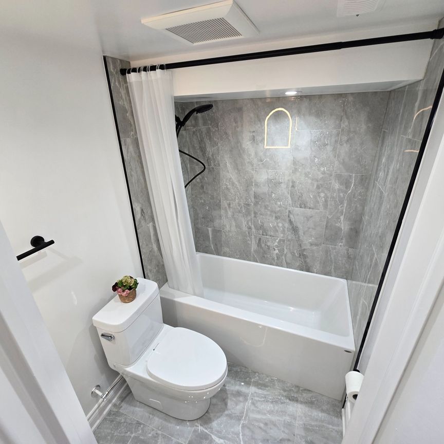 For Lease - 535 Danks Ridge Drive Unit# LWR, Ajax, Ontario - Photo 1