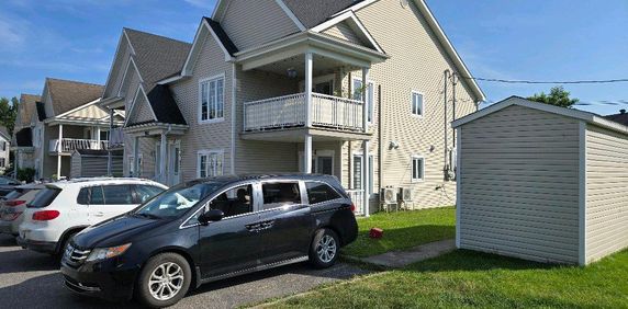 Beau grand 4 et demi Libre le 1er janvier 2026 - Photo 2